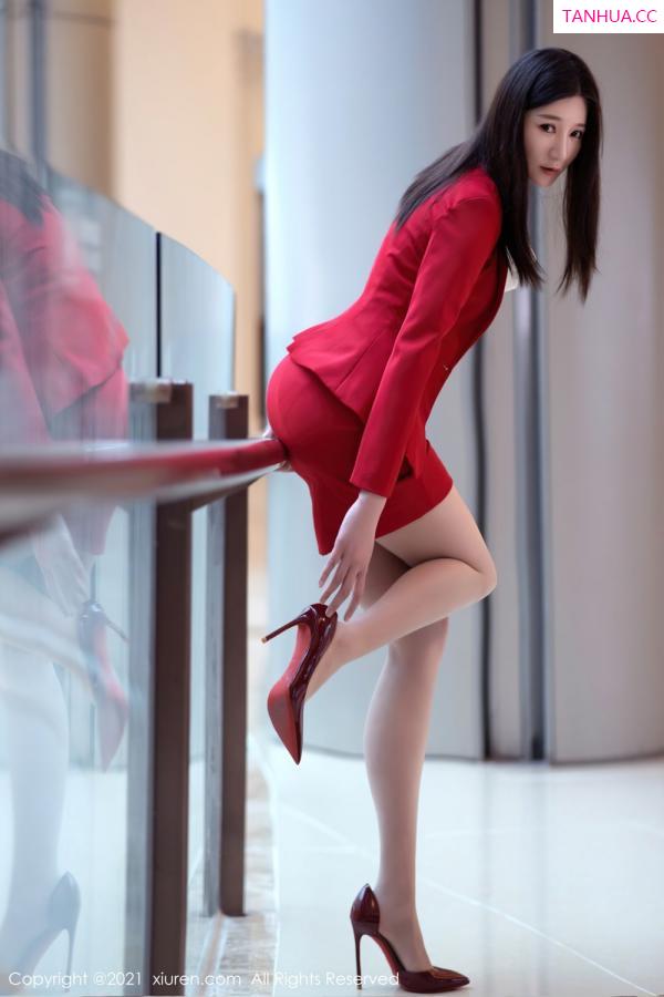 秘书小姐姐顾乔楠 红色内衣魔鬼身材